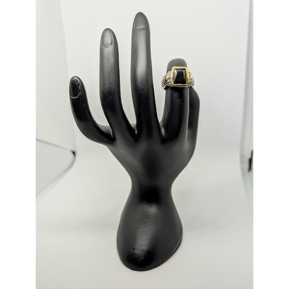 18k ge Black Onyx Ring size 5 1/2